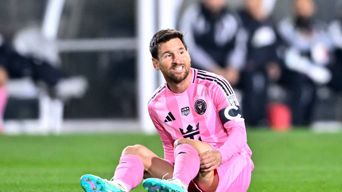 Fans Concerned For Lionel Messi After Latest On-Field Error