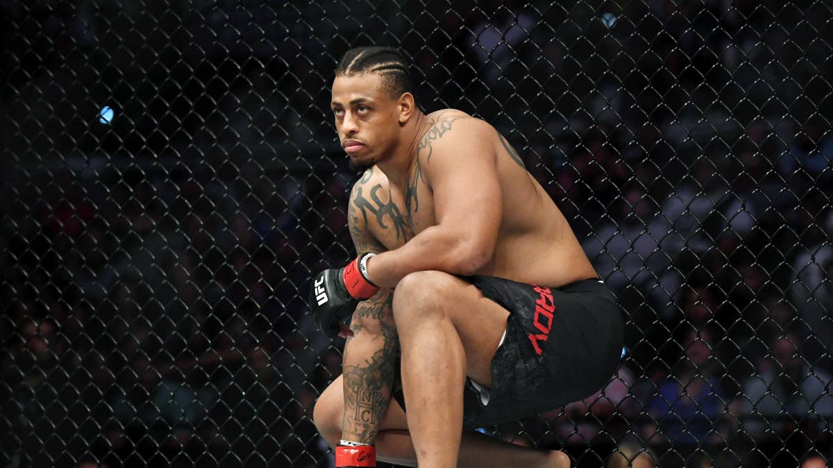 Former NFL Star Greg Hardy Gets Destroyed In MMA Fight With 50-Pound Advantage