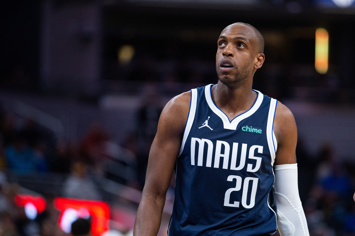 Mavericks Make Khris Middleton Decision Before Buyout Deadline