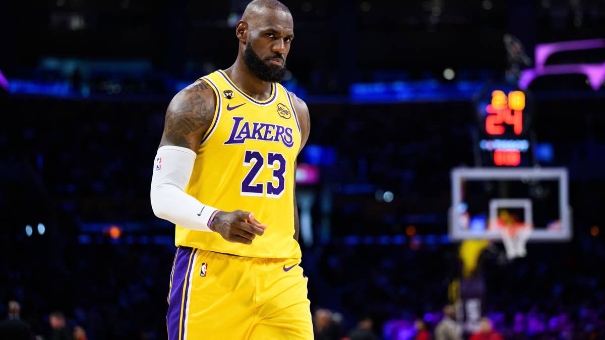 Report: LeBron James' NBA Free Agency Is Down To Warriors, Cavs