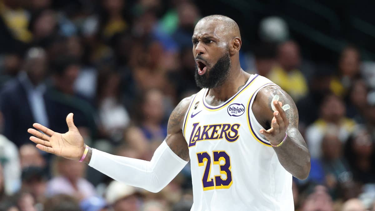 LeBron James Reacts to Bronny James, DeAndre Ayton Turnover Against Warriors