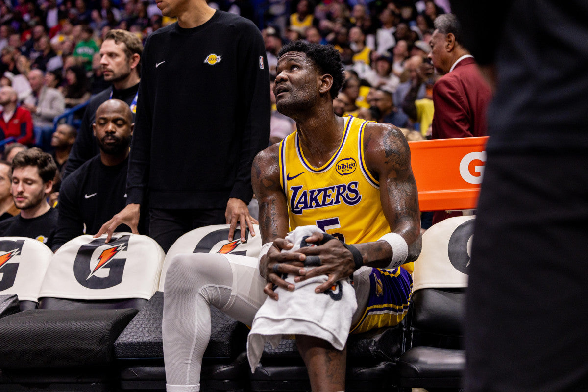 Deandre Ayton Update Emerges After Incident at Bahamas Airport