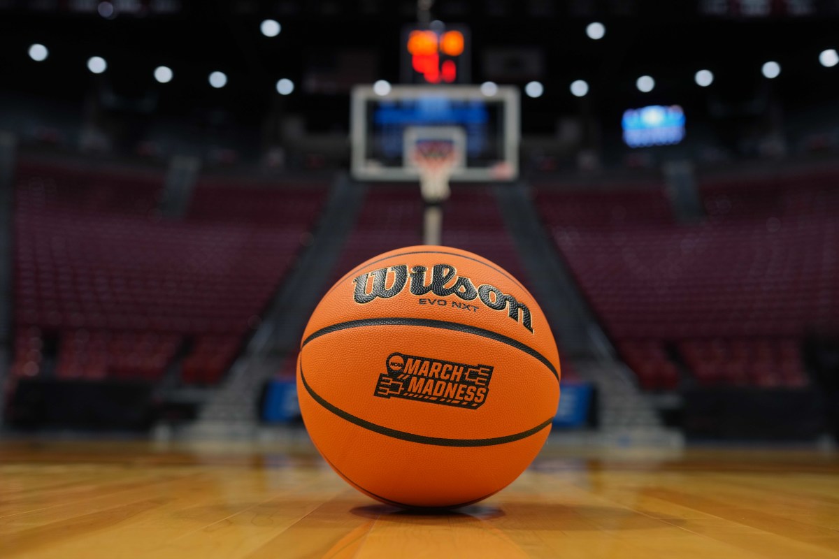 March Madness Quick Picks: Friday Game Predictions