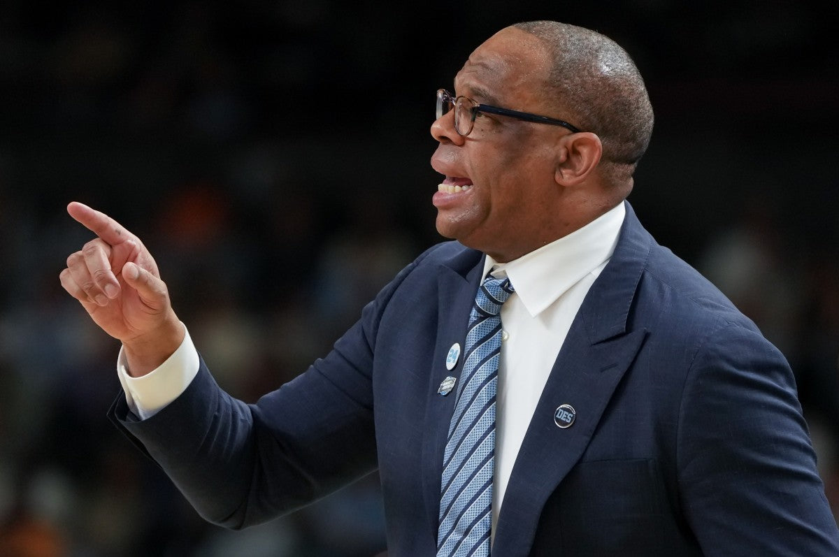 'Fire Hubert Davis Immediately': Tar Heels Fans Want Hubert Davis Fired After Latest Tournament Collapse