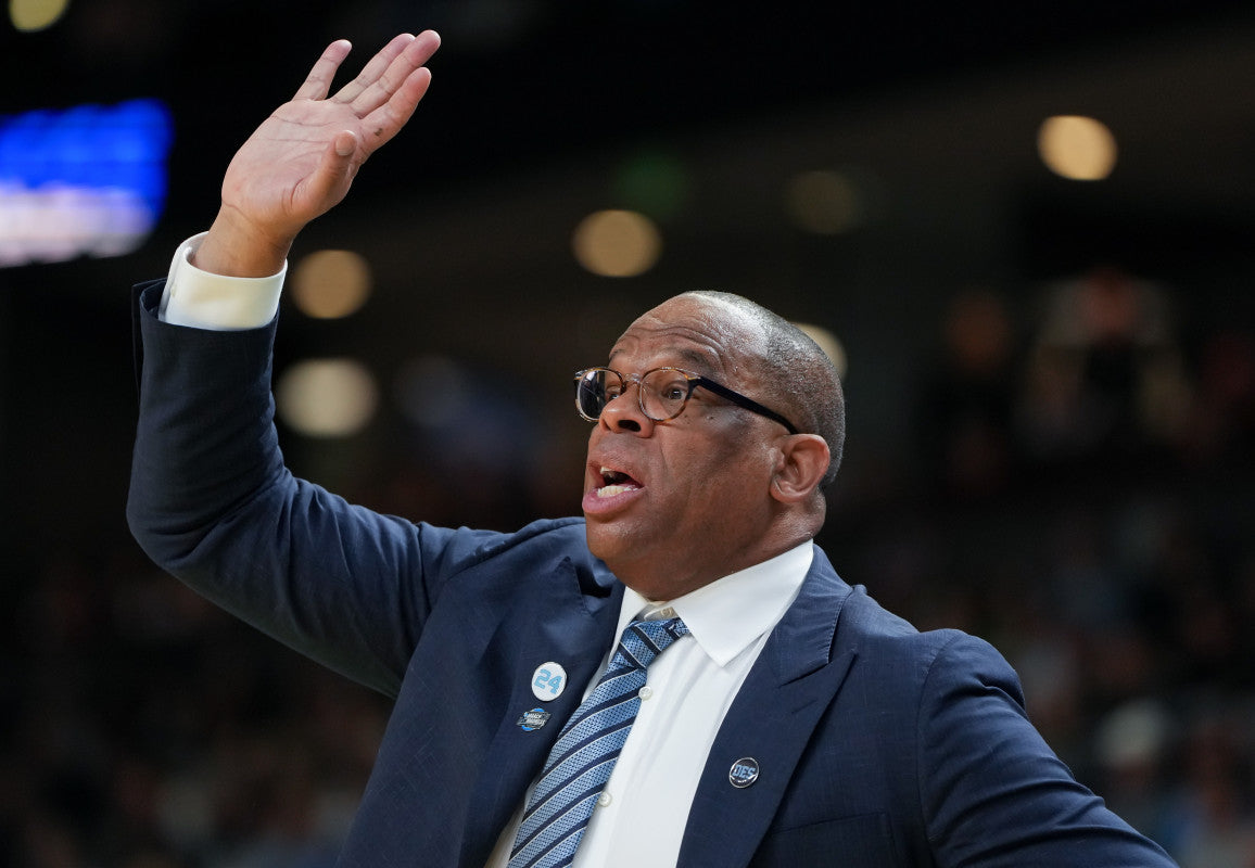 North Carolina Fans Want Hubert Davis Fired After NCAA Tournament Loss