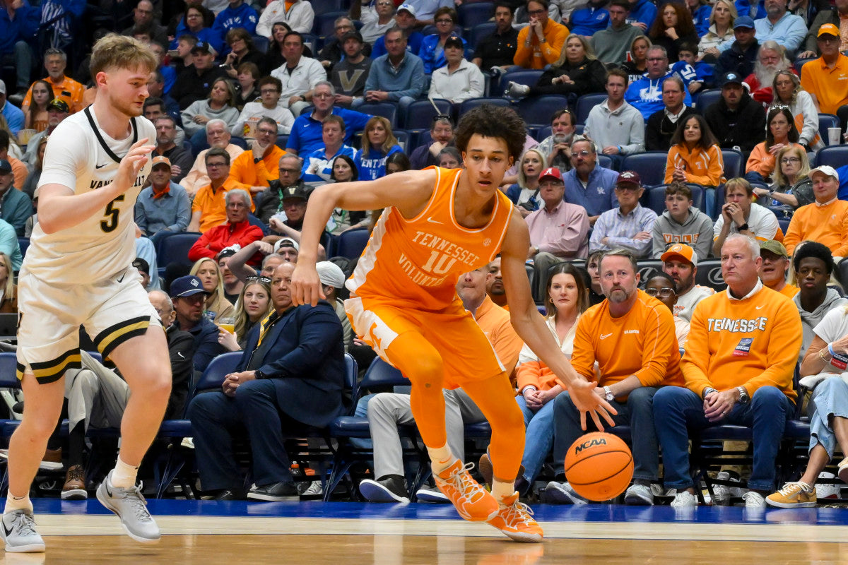 Tennessee Star Nate Ament’s Exchange With USC Star Jazzy Davidson Surfaces