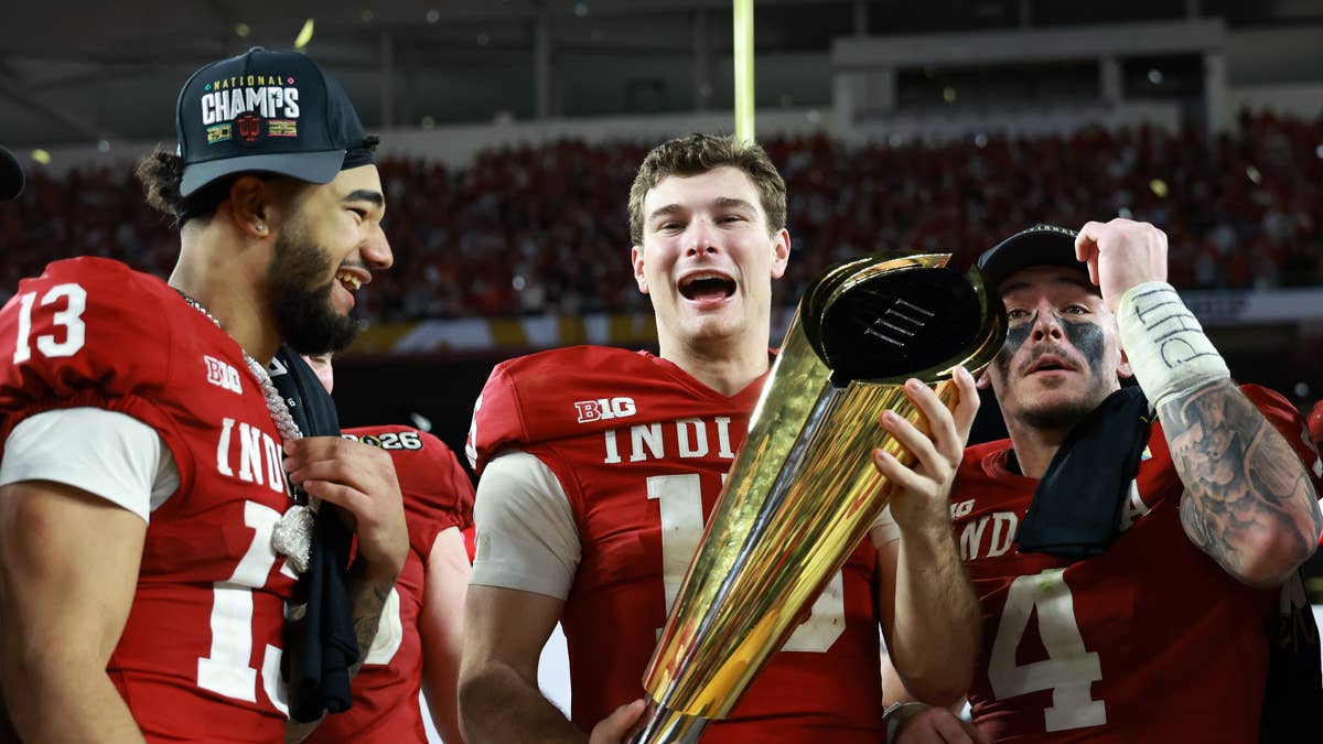 College Football Fans React To Speculation Of $100 Million Roster