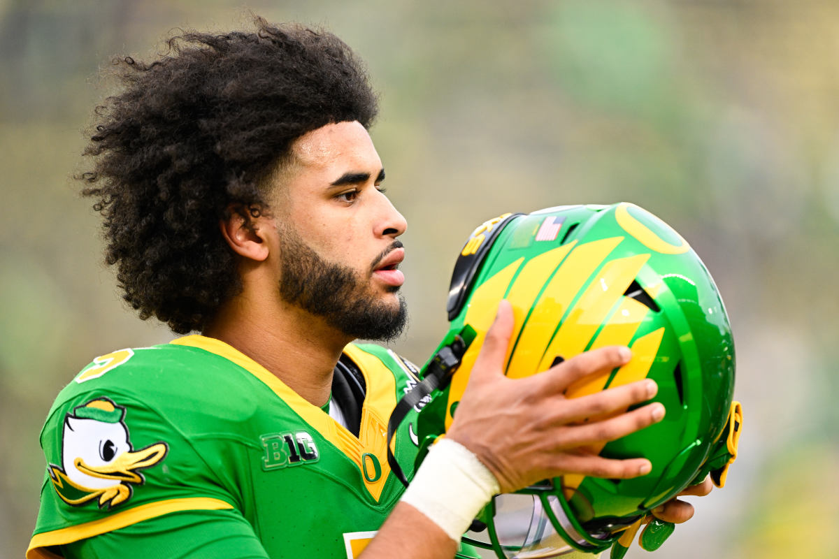 Oregon QB Dante Moore Snubbed from ESPN's Way-Too-Early 2026 All-America Team