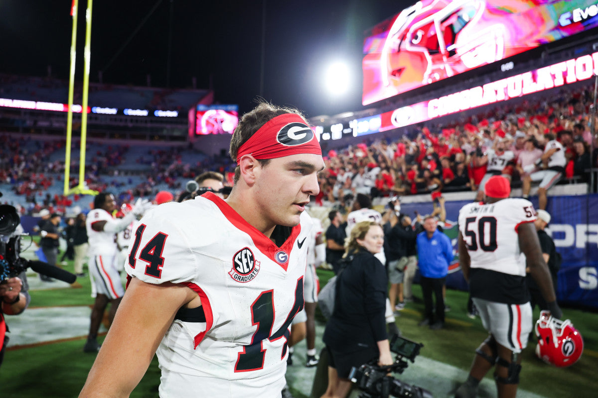 Injury News Emerges on Georgia Quarterback Gunner Stockton