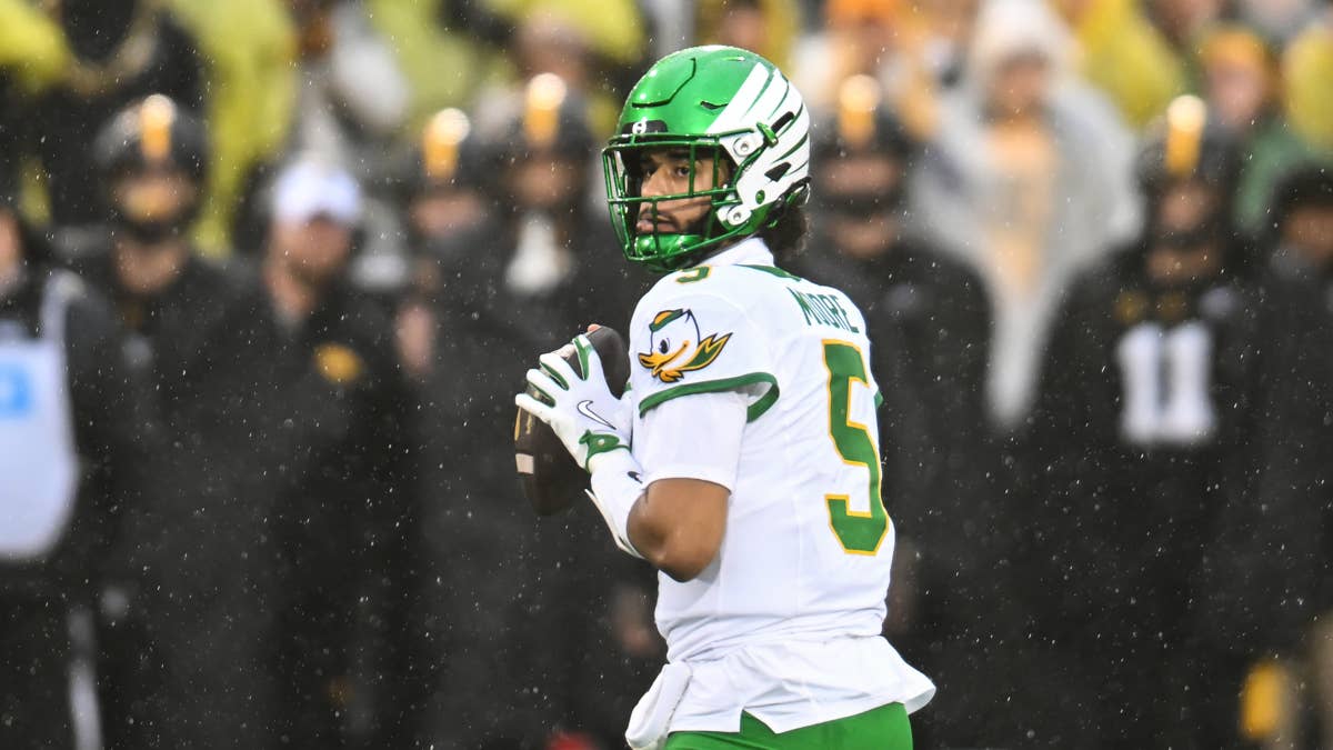 'The Best Quarterback We Faced': Anonymous Coaches Open Up on Top College QBs