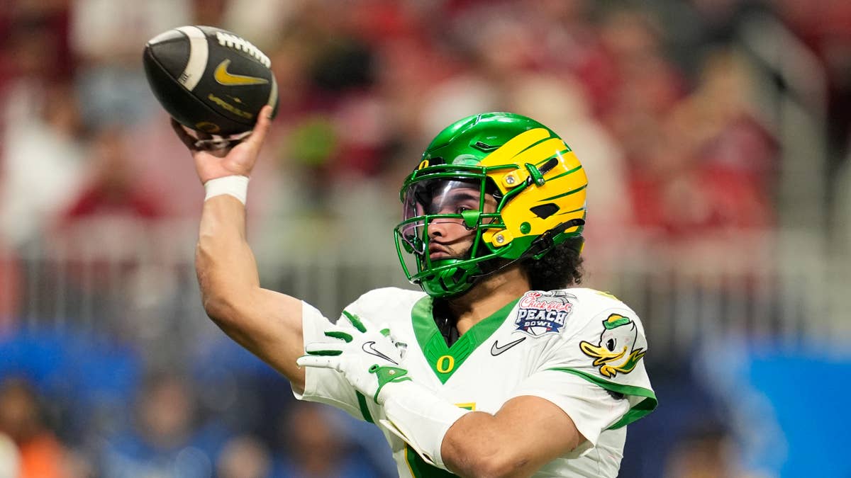 Oregon QB Dante Moore's injury diagnosis emerges after USC targeting hit as Trojans suspend Desman Stephens II