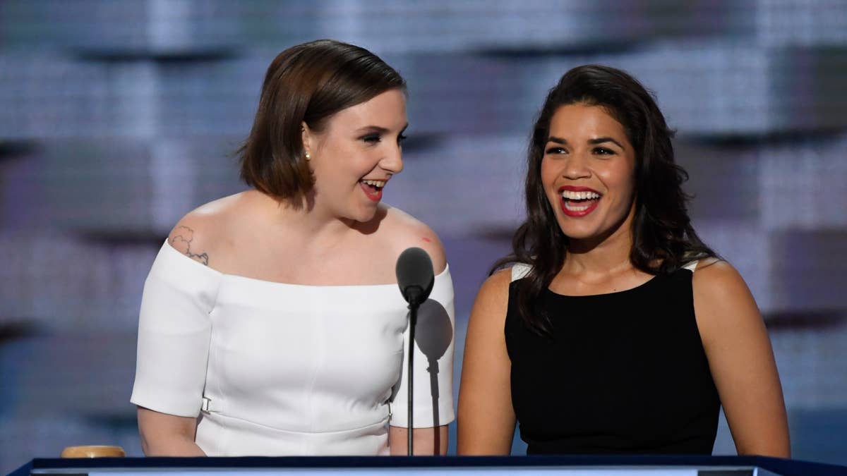 Lena Dunham's Joke About NFL Players Drew 'Gasps' At Taylor Swift's Wedding