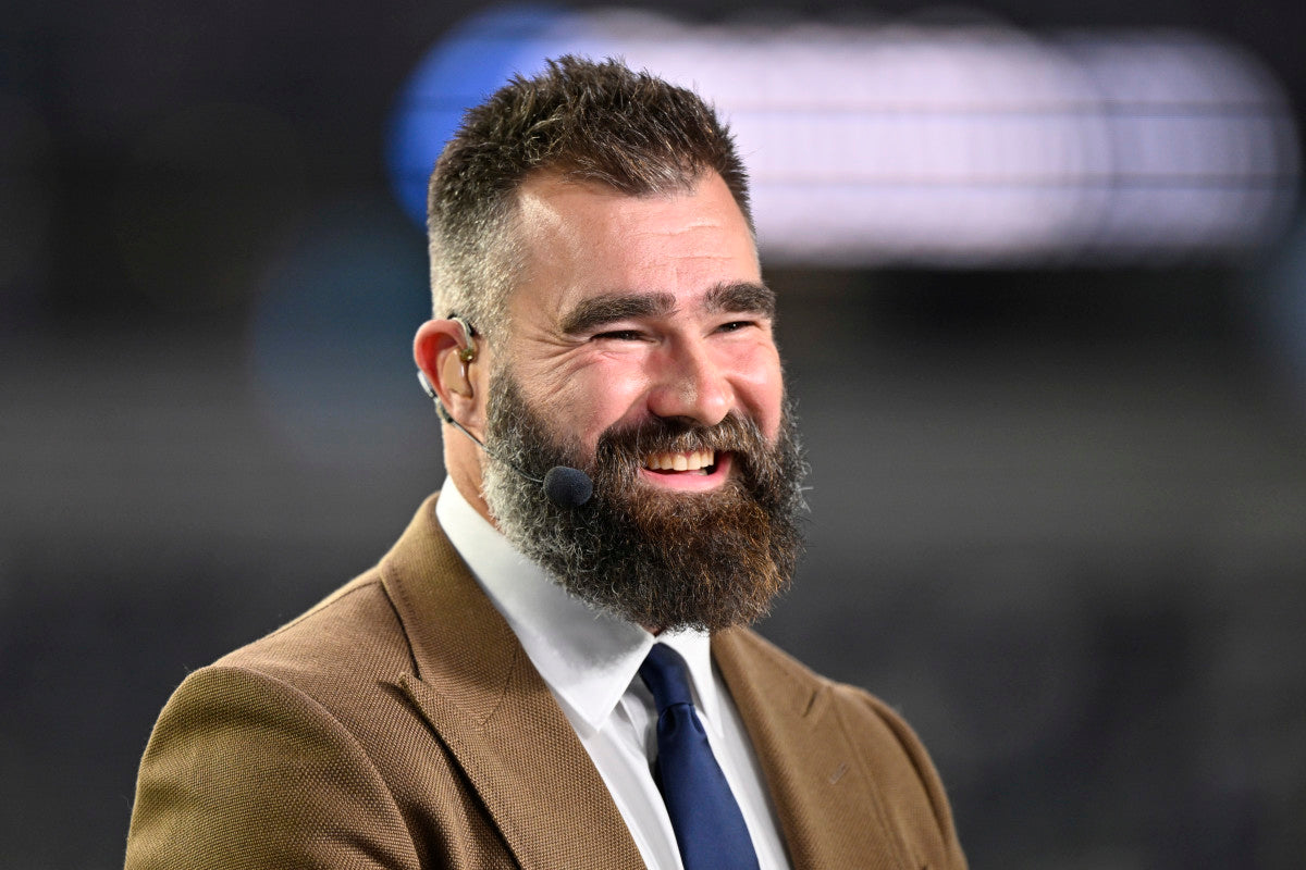 Jason Kelce Shows Off His Daughter's Very Impressive Golf Swing