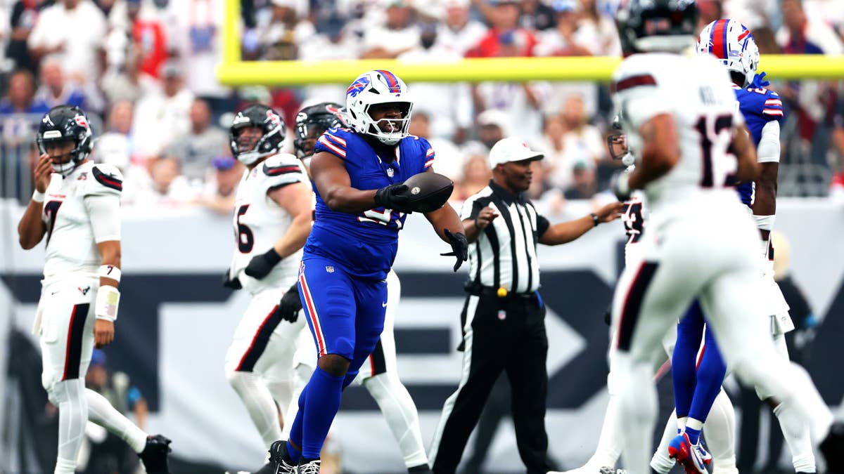 Bills Can’t Afford a Second Straight Loss With Ed Oliver Out and DJ Moore Hobbled