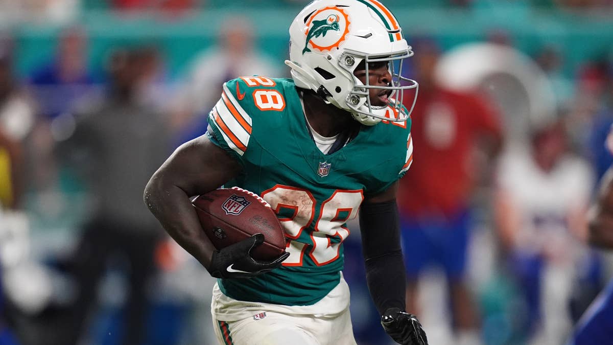 Malik Willis Faces Real Pressure as Dolphins Rebuild Around the Run
