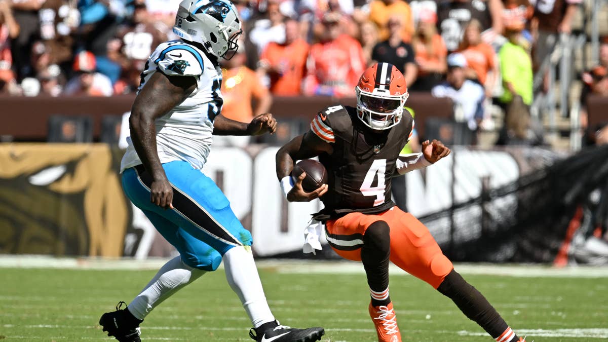 Deshaun Watson Needs to Learn When to Get Rid of the Ball