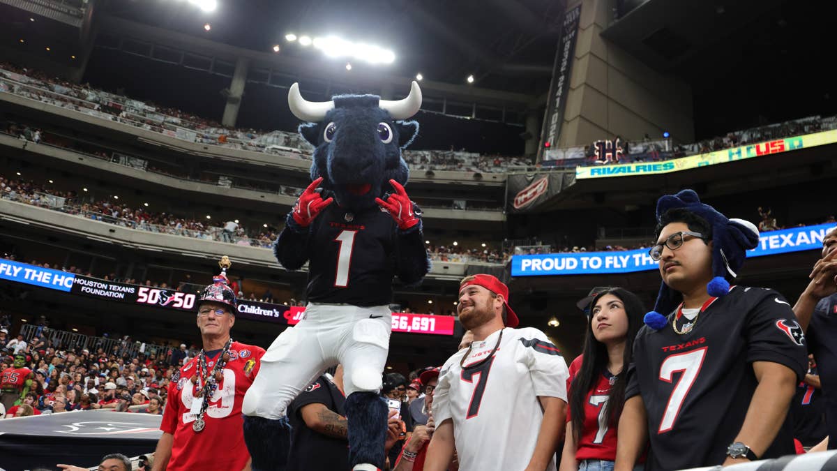 Announcers, Referees and Jersey Combination for Texans Week 4 Game