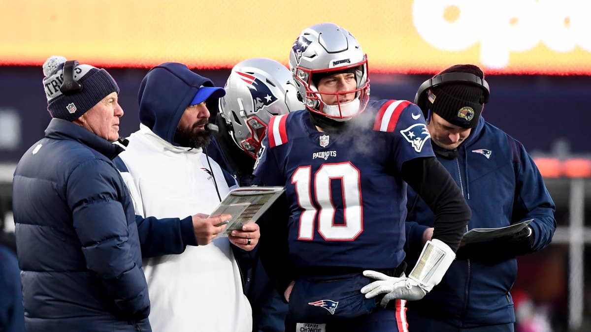 Mac Jones Says Patriots Offense Was Run by 3 People and Nobody Knew Who Was in Charge