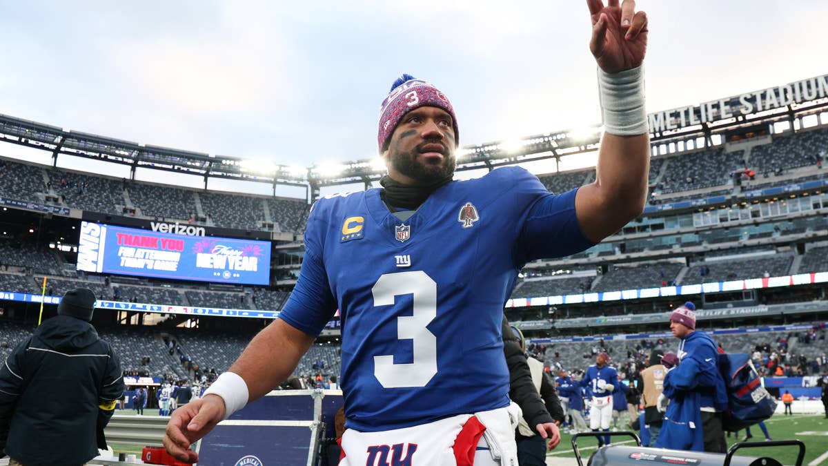 Russell Wilson Announces The Jets Have Made Him An Offer