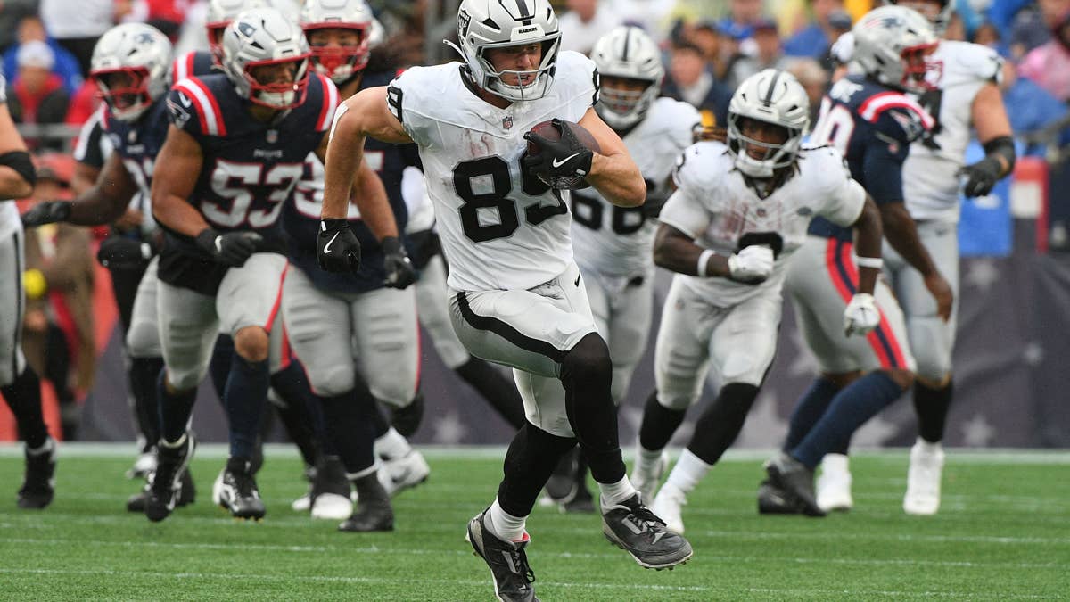 3 Stats that Prove Brock Bowers is the Best Tight End in the NFL