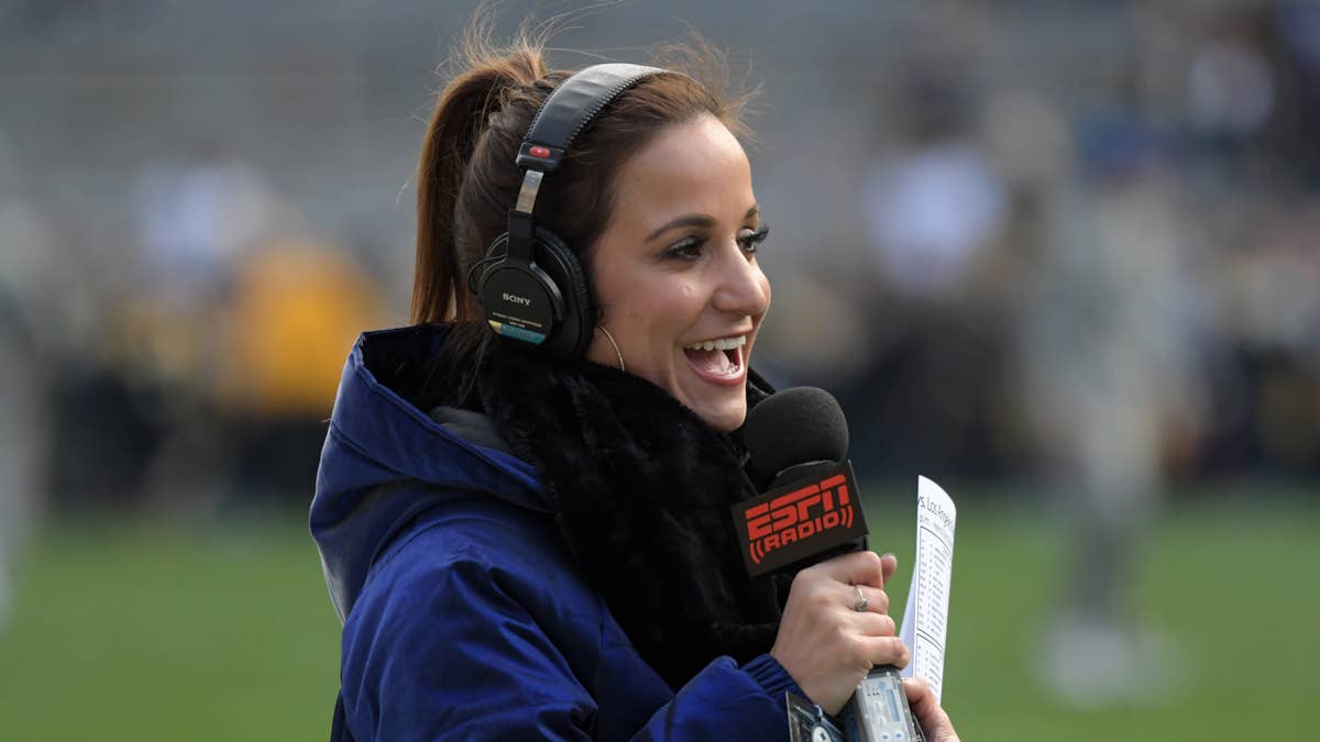 NFL Coaches Now Refusing To Be Seen With Female Reporters In Public