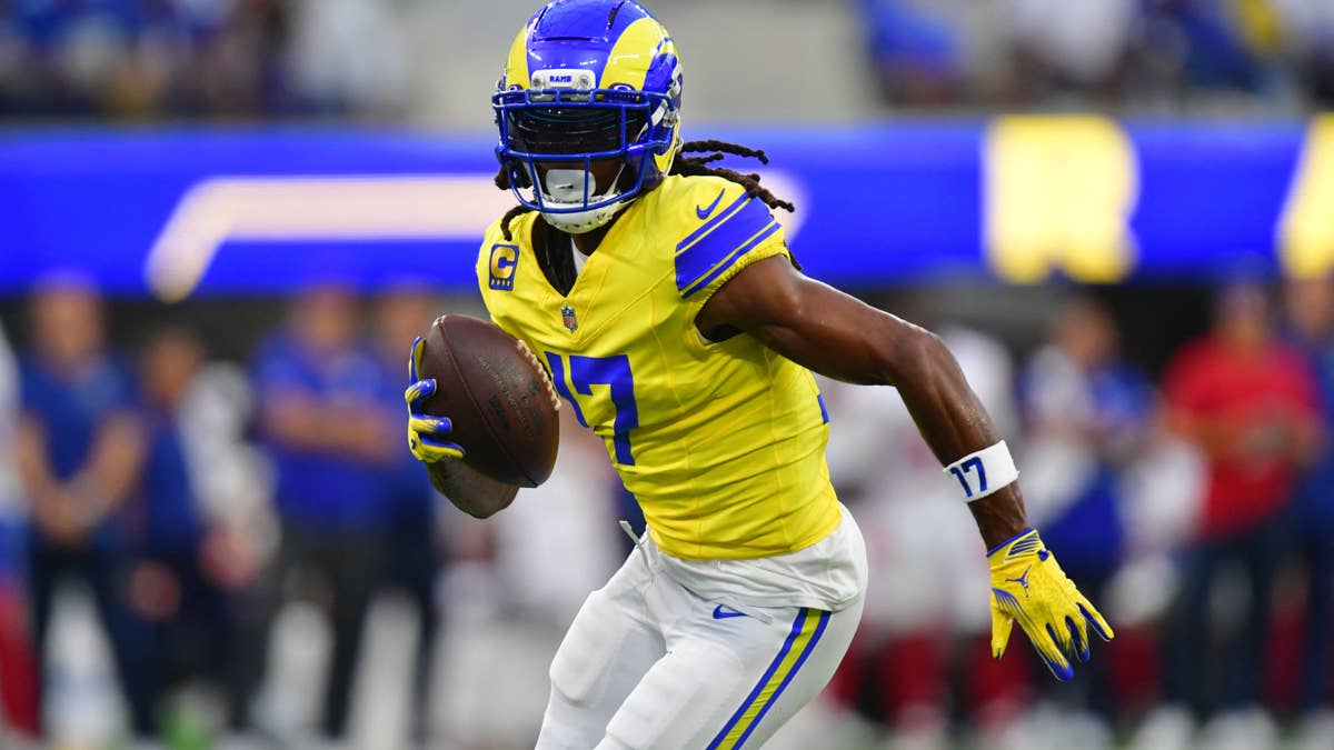 Poll: Who Wins Sunday Night Showdown Between the Rams and Broncos?