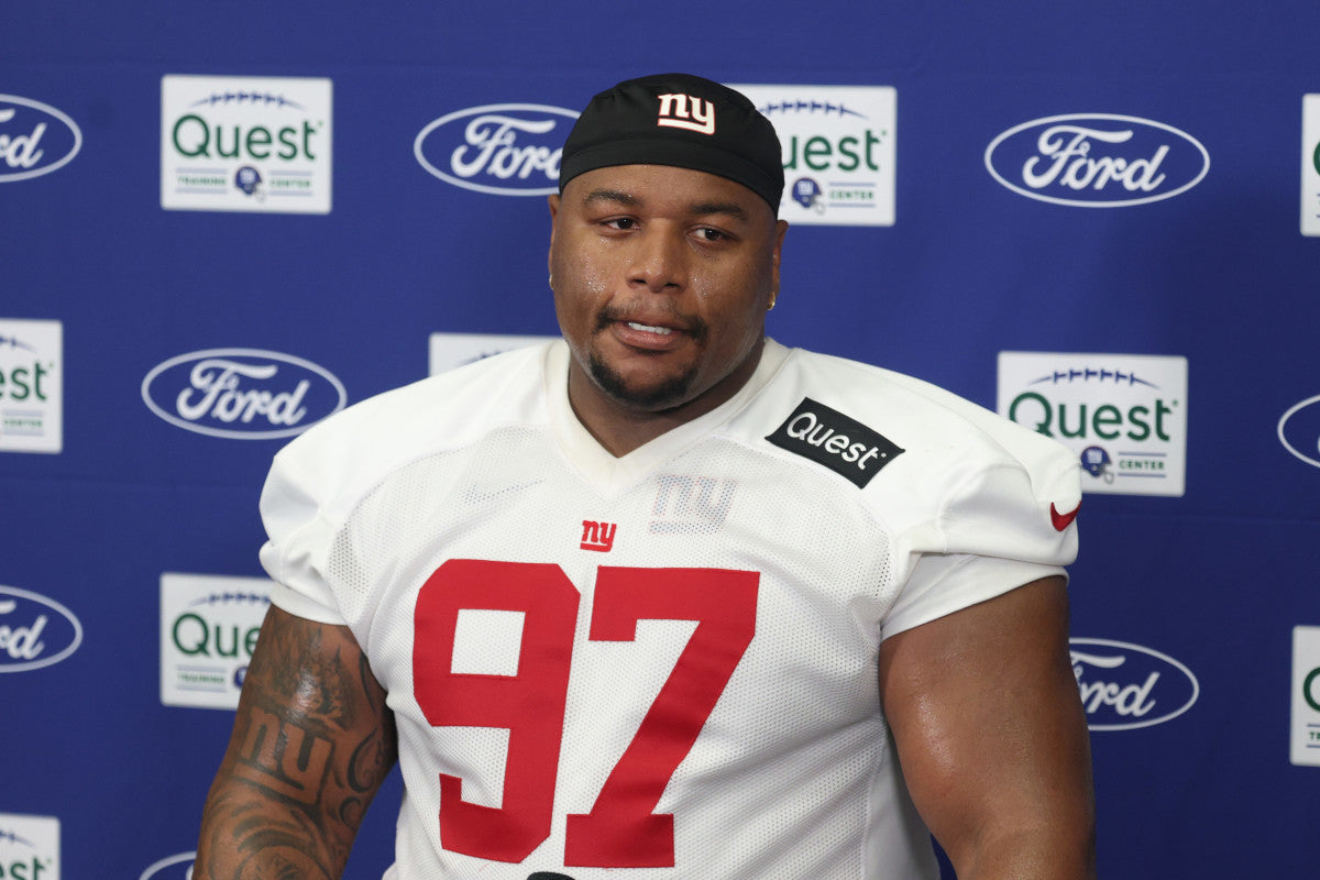 Giants HC Sends Clear Message on Dexter Lawrence Trade Request