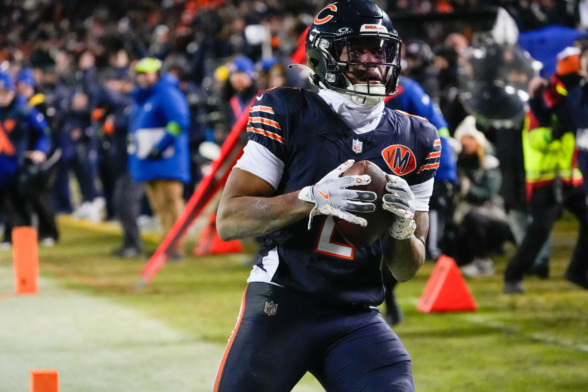 Bears, Bills Finalizing D.J. Moore Trade On Thursday