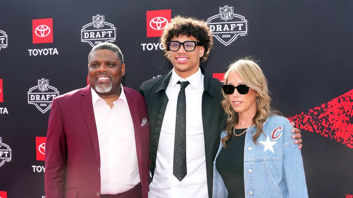 Jordyn Tyson's Mom Grabs Attention During 2026 NFL Draft