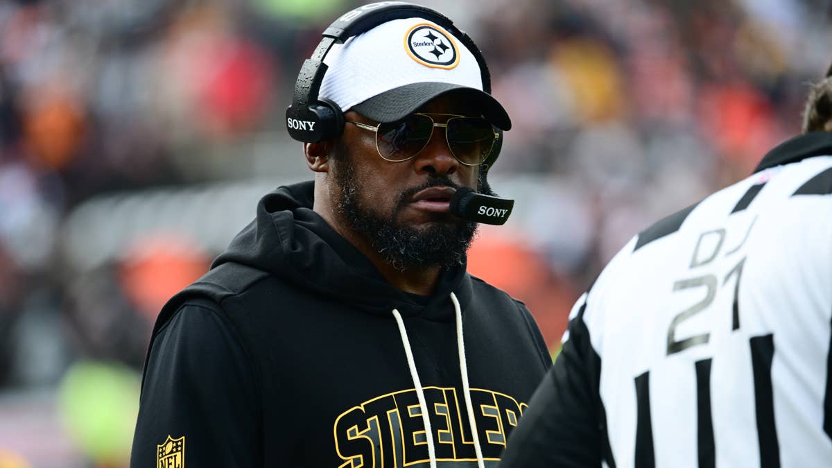 Mike Tomlin's NFL Coaching Record While Playing Minecraft Is Troubling