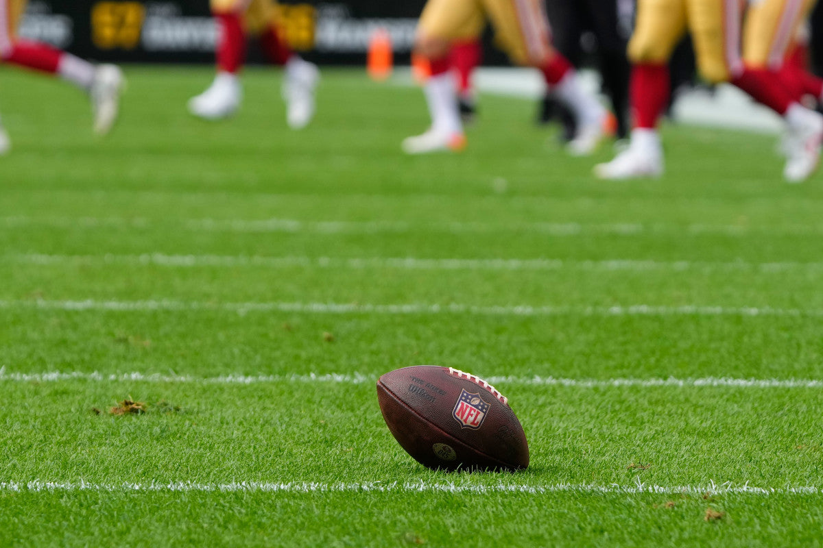 NFL Issues 'Warning' After 8 Former Players Have Died