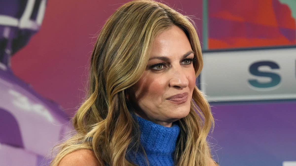 Matthew Stafford's Wife Reacts to Erin Andrews' Physical Appearance