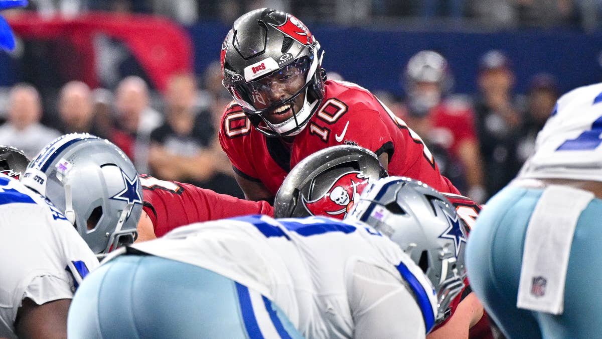 Tampa Bay Buccaneers Need Rookie QB to Keep Game on Ground vs. Steelers