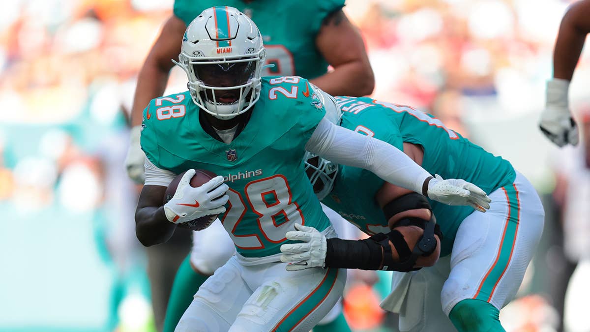 Dolphins Coach warns De’Von Achane Could See Insane 40-plus-Touch Workload