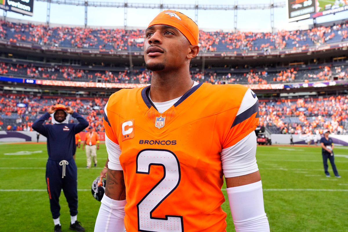 Broncos Star Makes Bold Prediction on Patriots-Seahawks Super Bowl