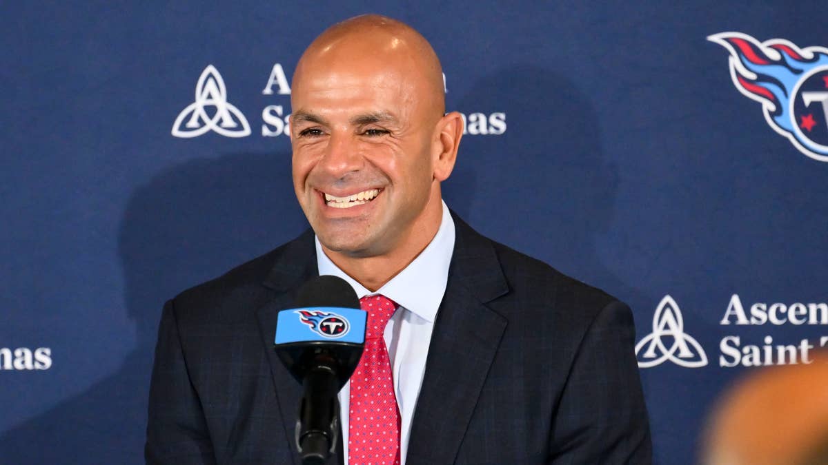 Titans 2027 Mock Draft Loads Up on Offensive and Defensive Line Help