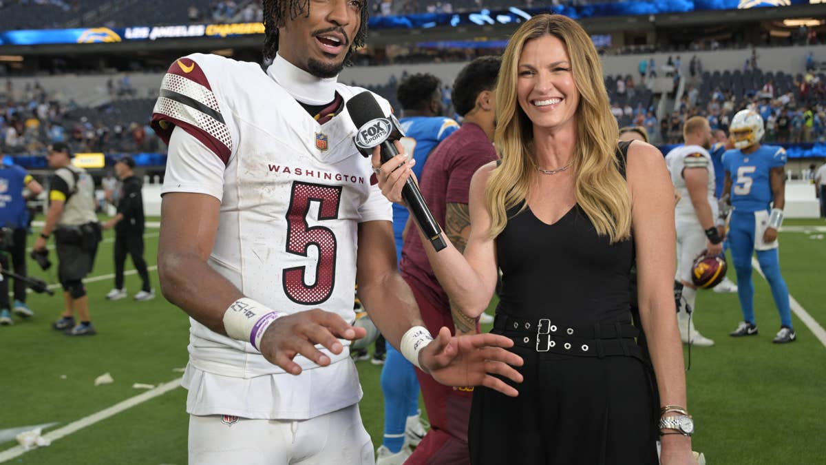 Football Fans Have Turned On Jayden Daniels After LSU Dispute