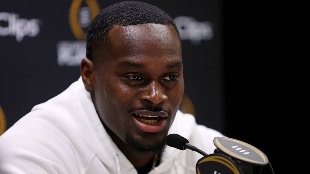RB Jeremiyah Love Moving Up Board in Latest NFL Mock Draft