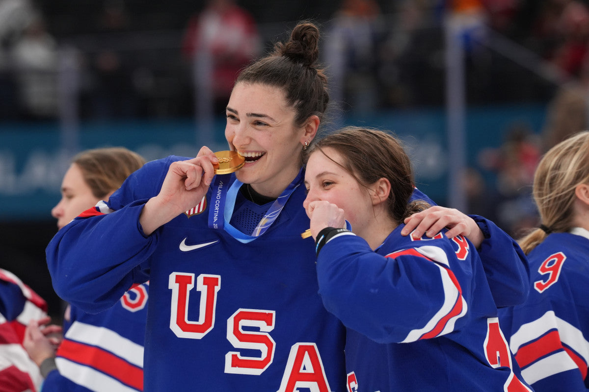 U.S. Women's Hockey Team Accepts Party Invite After Turning Down White House