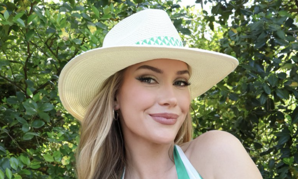 Paige Spiranac Tells Golf Fans Exactly What To Eat At The Masters