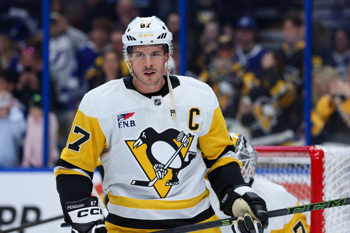 Matthew Tkachuk Reacts to Failed Hit Attempt on Sidney Crosby