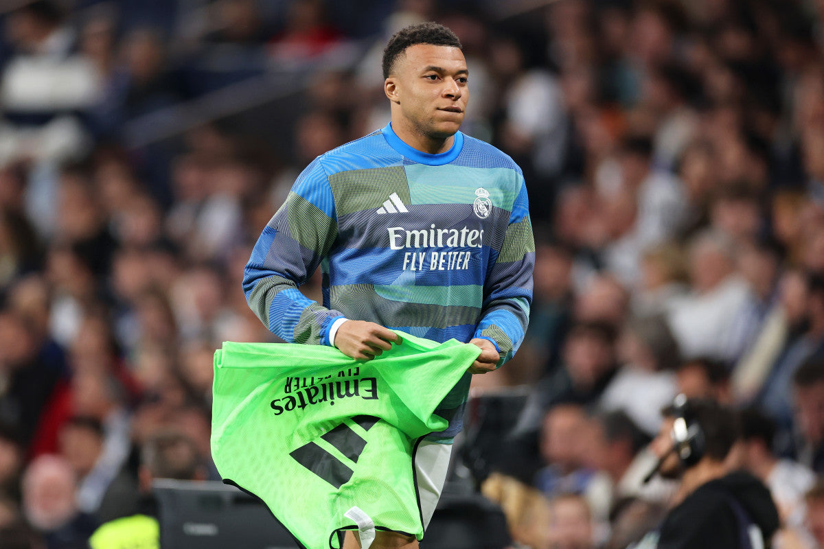 Kylian Mbappe Shuts Down 'Wrong Knee' Treatment Talk With Bold Message