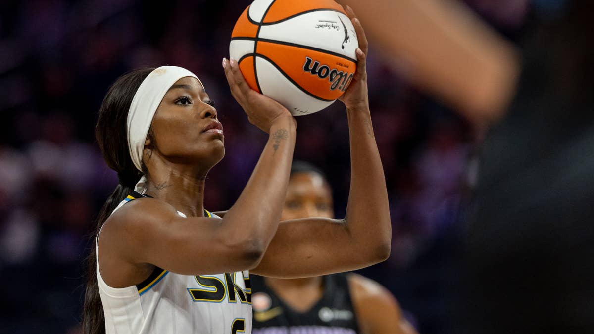 Chicago Sky Star Has New Nickname After Paige Bueckers' Comments