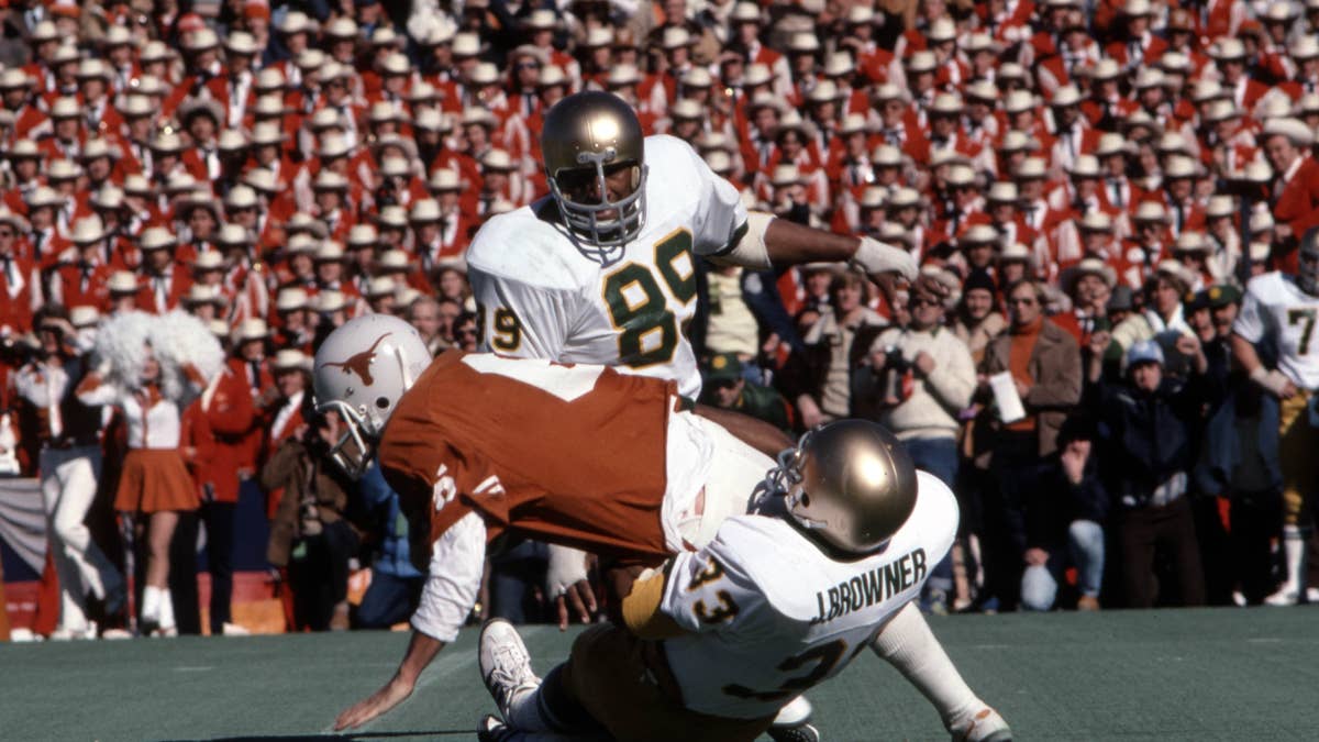 5 Greatest Defensive Players in Notre Dame Football History