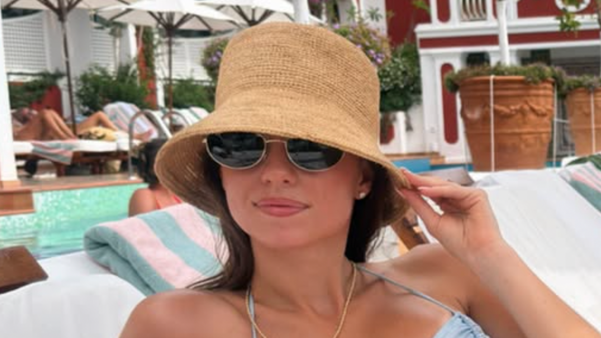 NFL Quarterback's Ex-Girlfriend Causes Stir With Swimsuit Photo