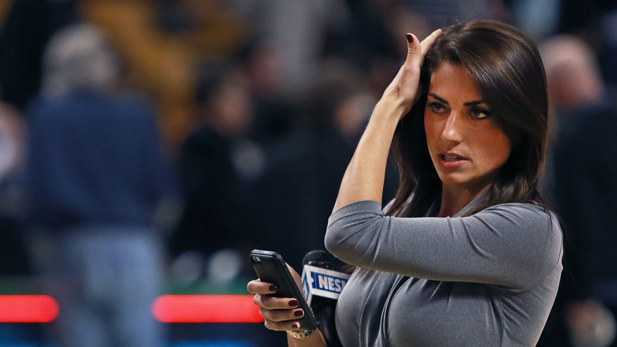 Jenny Dell's Fans Are Obsessed With Her New Swimsuit Photo