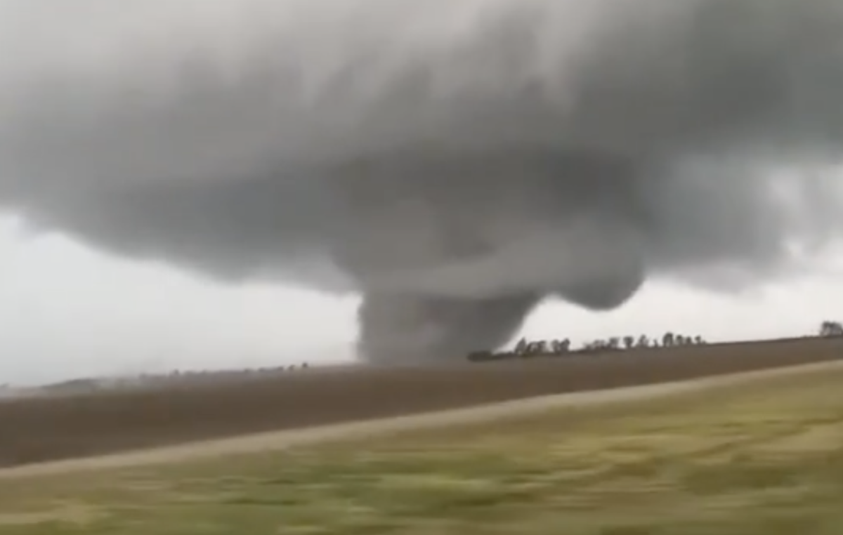 Prayers Pouring In For 4 U.S. States Bracing For 'Major' Tornadoes Thursday