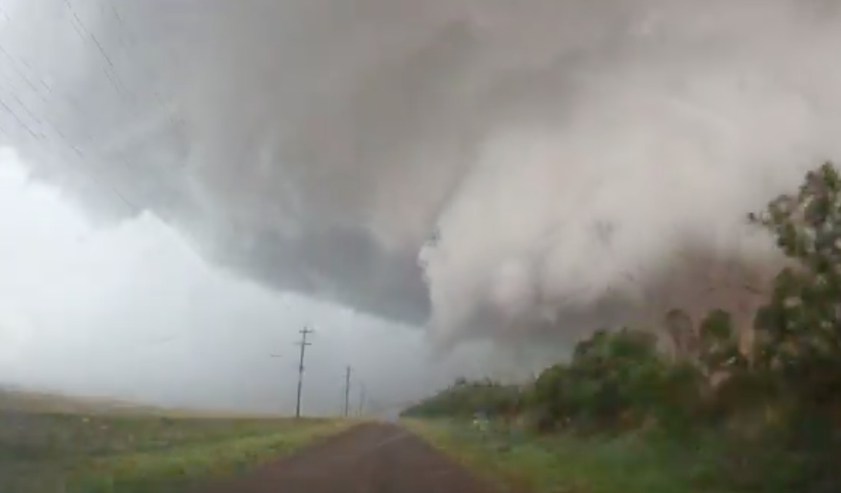 Prayers Pouring In For 4 U.S. States Bracing For Tornadoes Today