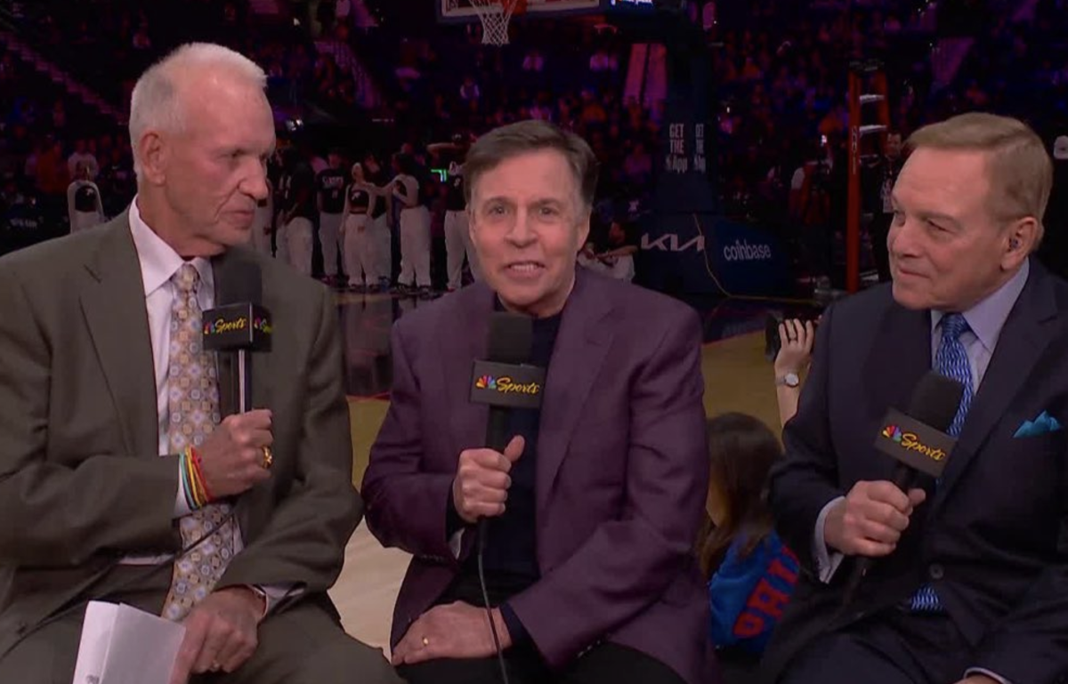 NBA Fans Praise NBC's 'Throwback' Broadcast For Spurs vs. 76ers