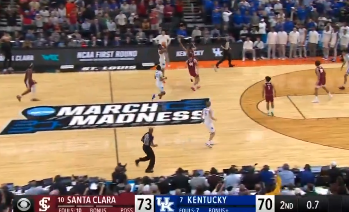 Kentucky Star Otega Oweh Creates All-Time NCAA Tournament Moment